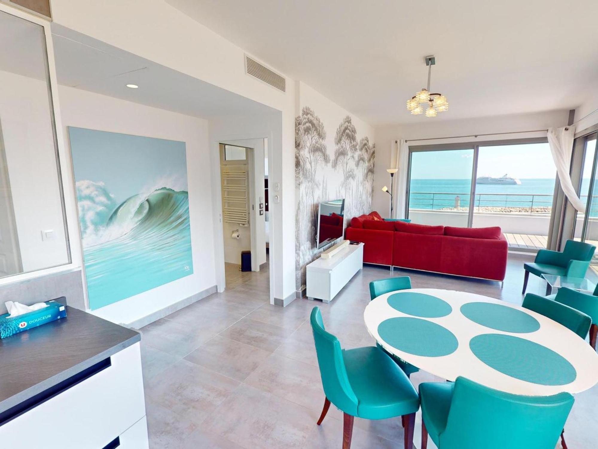 Magnifique 3p Face Avec Terrasse De 46m² Et Parking Prive - Fr-1-196-250