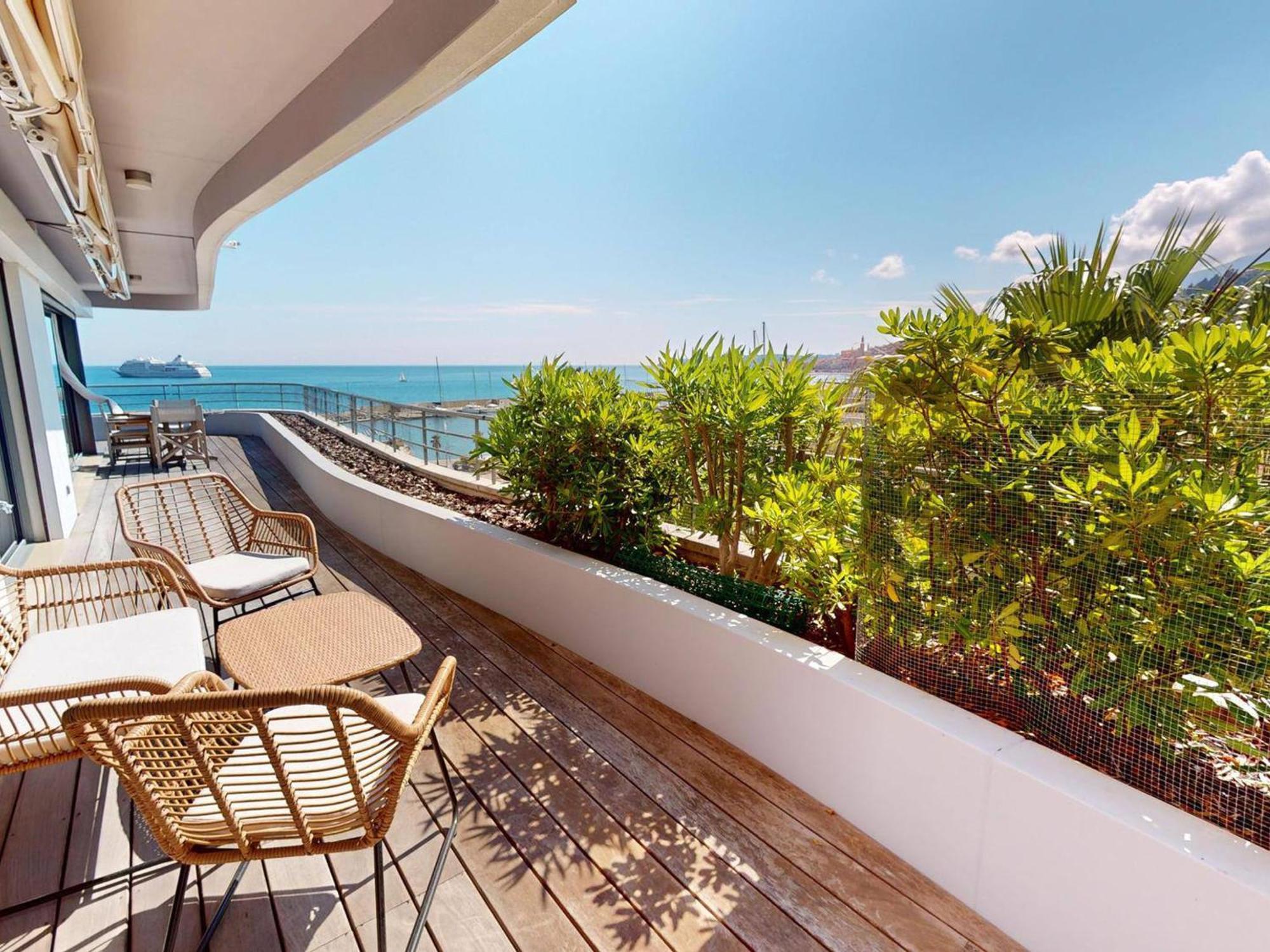 Appartement Magnifique 3p Face Avec Terrasse De 46m² Et Parking Prive - Fr-1-196-250 *
